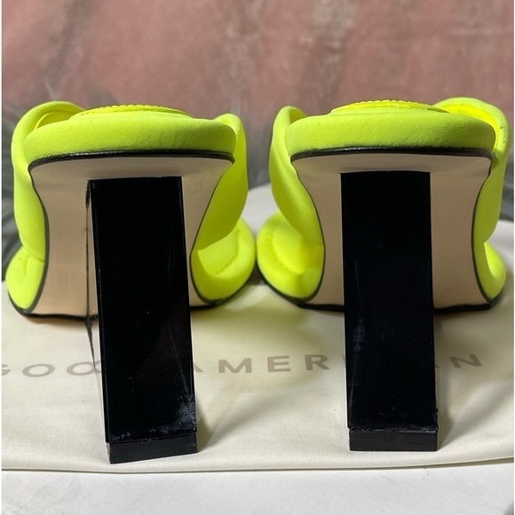 Good American Clear Wedge Thong Sandals in Chartreuse size 7 - Picture 10 of 16